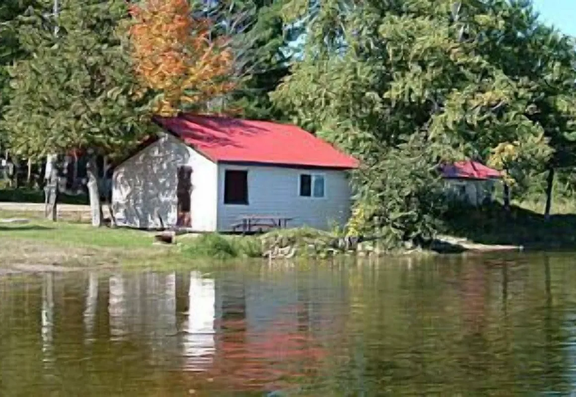 Marble Lake Lodge hotel hero