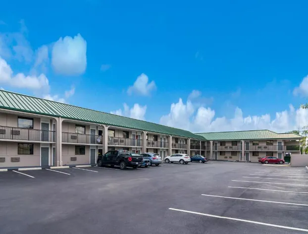 Townhouse Inn hotel detail image 2