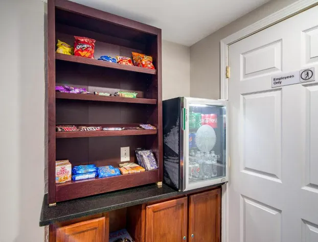 Townhouse Inn hotel detail image 4