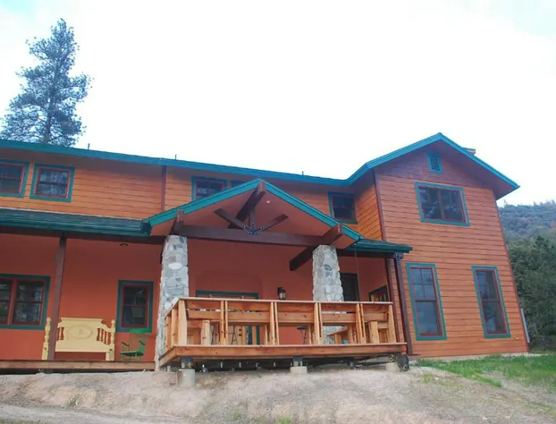 Sierra Trails Inn hotel detail image 1