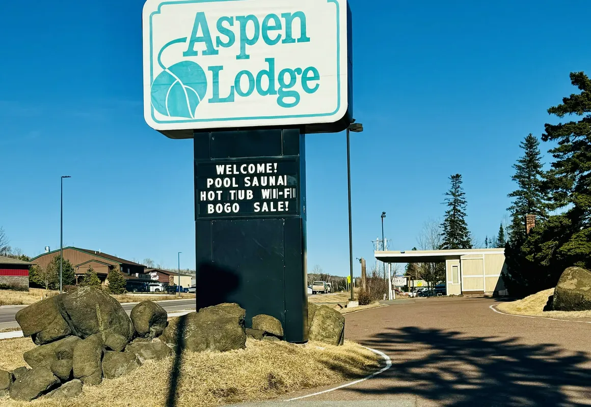 Aspen Lodge hotel hero