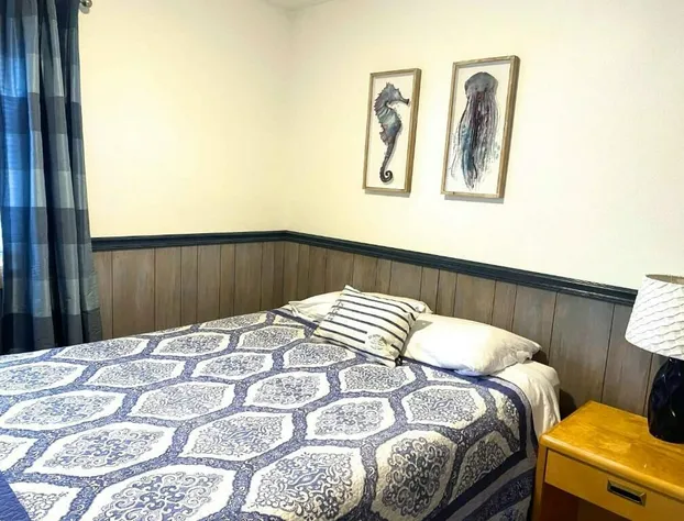 The Tides Inn hotel detail image 3