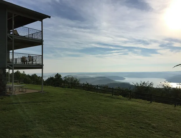 Whitney Mountain Lodge hotel detail image 3