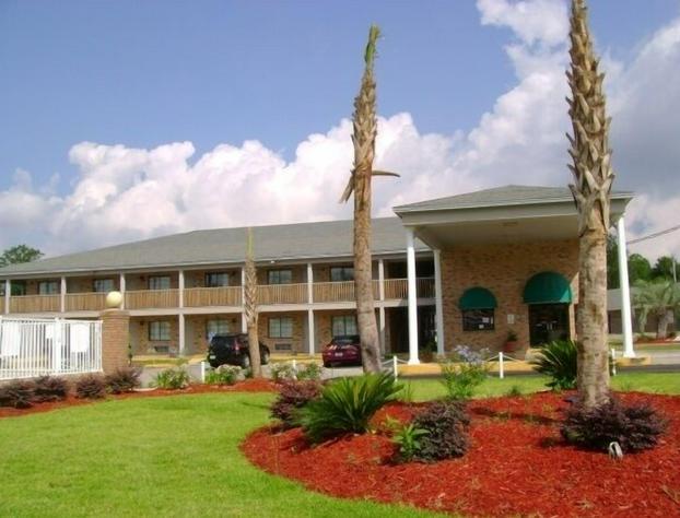 Emerald Sands Inn hotel detail image 1