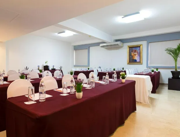 Imperio de Angeles Executive León Poliforum hotel detail image 3