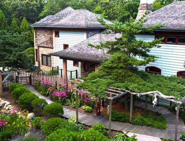 East Hampton Art House Bed & Breakfast hotel detail image 1