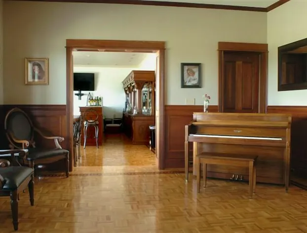 B & B Ranch hotel detail image 4