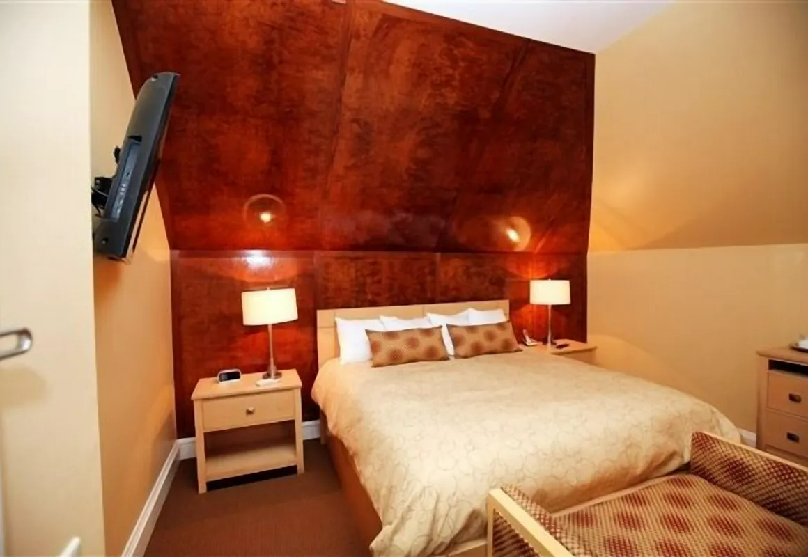 Washington Place Bistro & Inn hotel hero