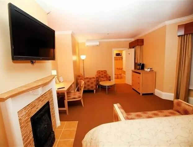 Washington Place Bistro & Inn hotel detail image 4