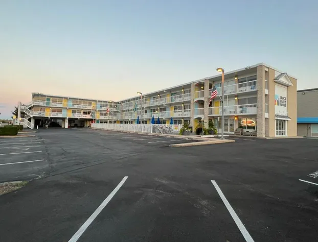 Beach House Dewey hotel detail image 3