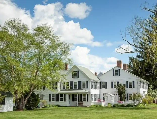 Warren Conference Center and Inn hotel detail image 1