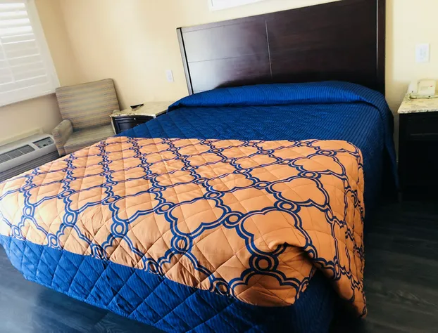 Bayshore Inn hotel detail image 3