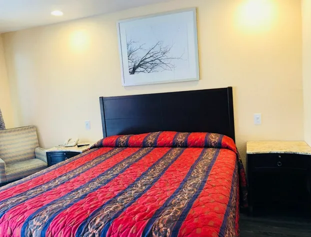 Bayshore Inn hotel detail image 4