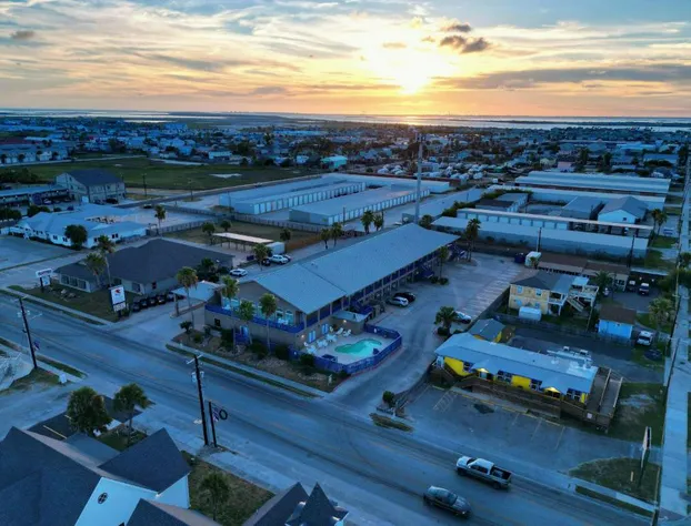 Alister Square Inn hotel detail image 1