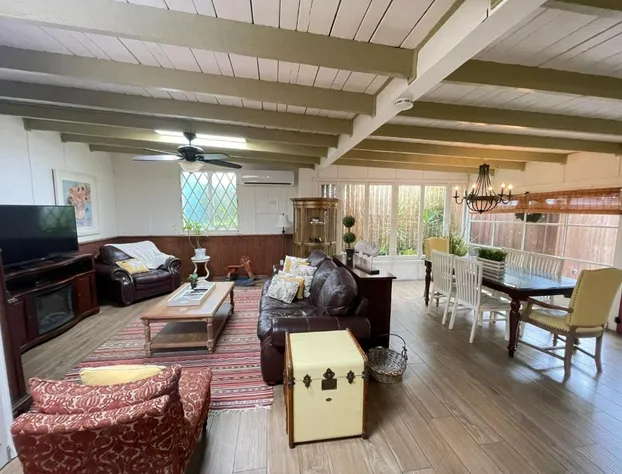 Redwood Hollow Cottages hotel detail image 4