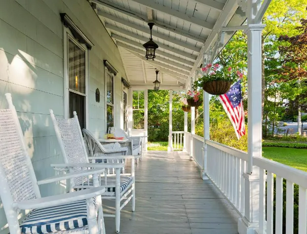 The Elmhurst Inn hotel detail image 1