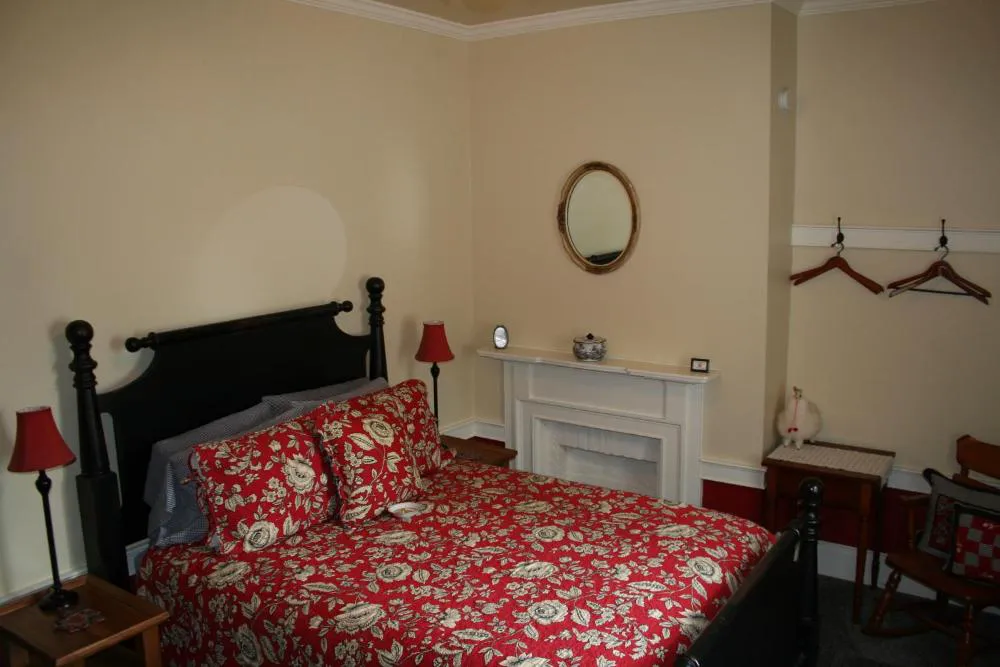 The 1819 Red Brick Inn hotel hero