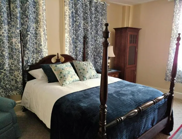 Daniel Stebbins House hotel detail image 4