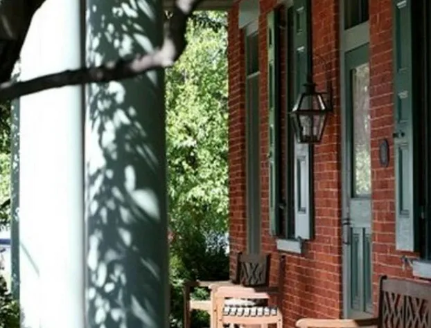 Bird In Hand Village Inn & Suites hotel detail image 4