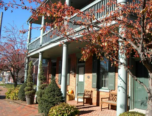 Bird In Hand Village Inn & Suites hotel detail image 3