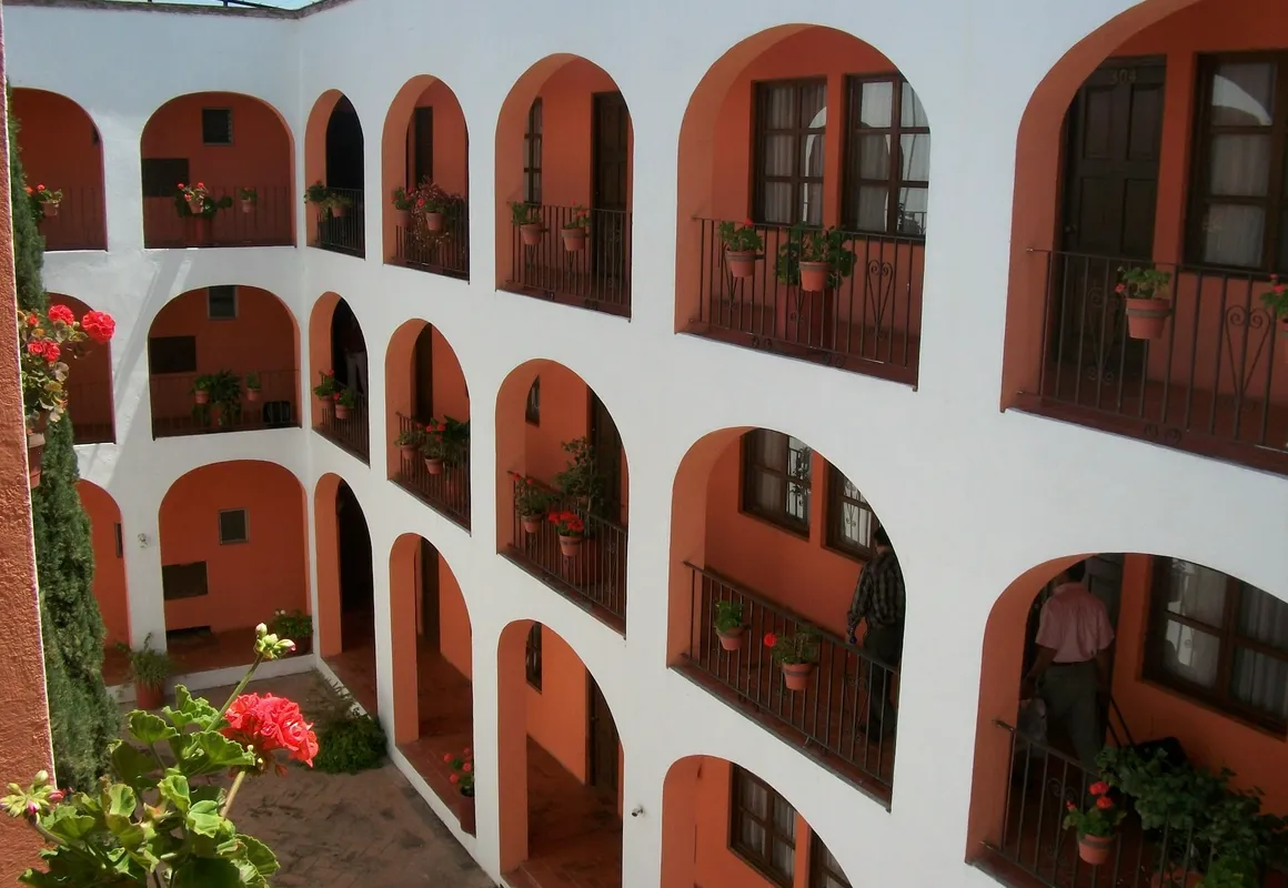 Hotel Amealco hotel hero