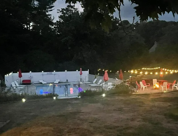 Kennebunkport Motor Lodge hotel detail image 3