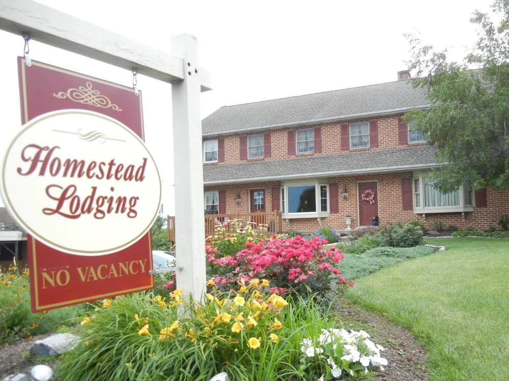 Homestead Lodging hotel hero