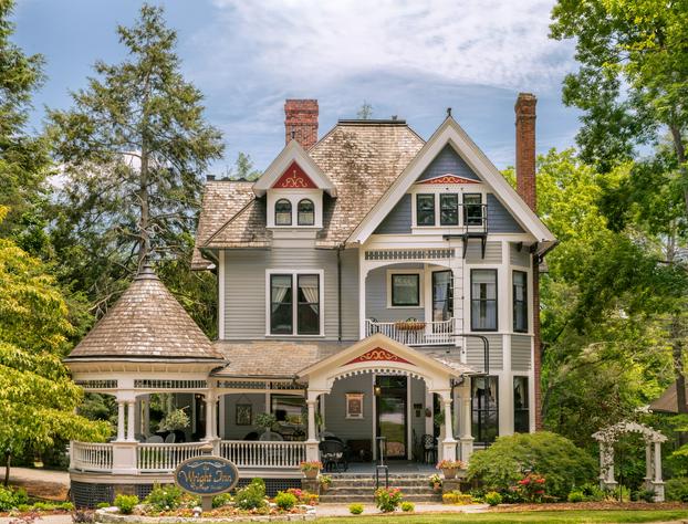 1899 Wright Inn and Carriage House hotel detail image 1