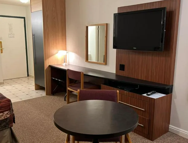 Green Gables Inn hotel detail image 2