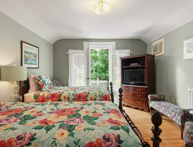 The Dawson House Bed & Breakfast hotel detail image 1