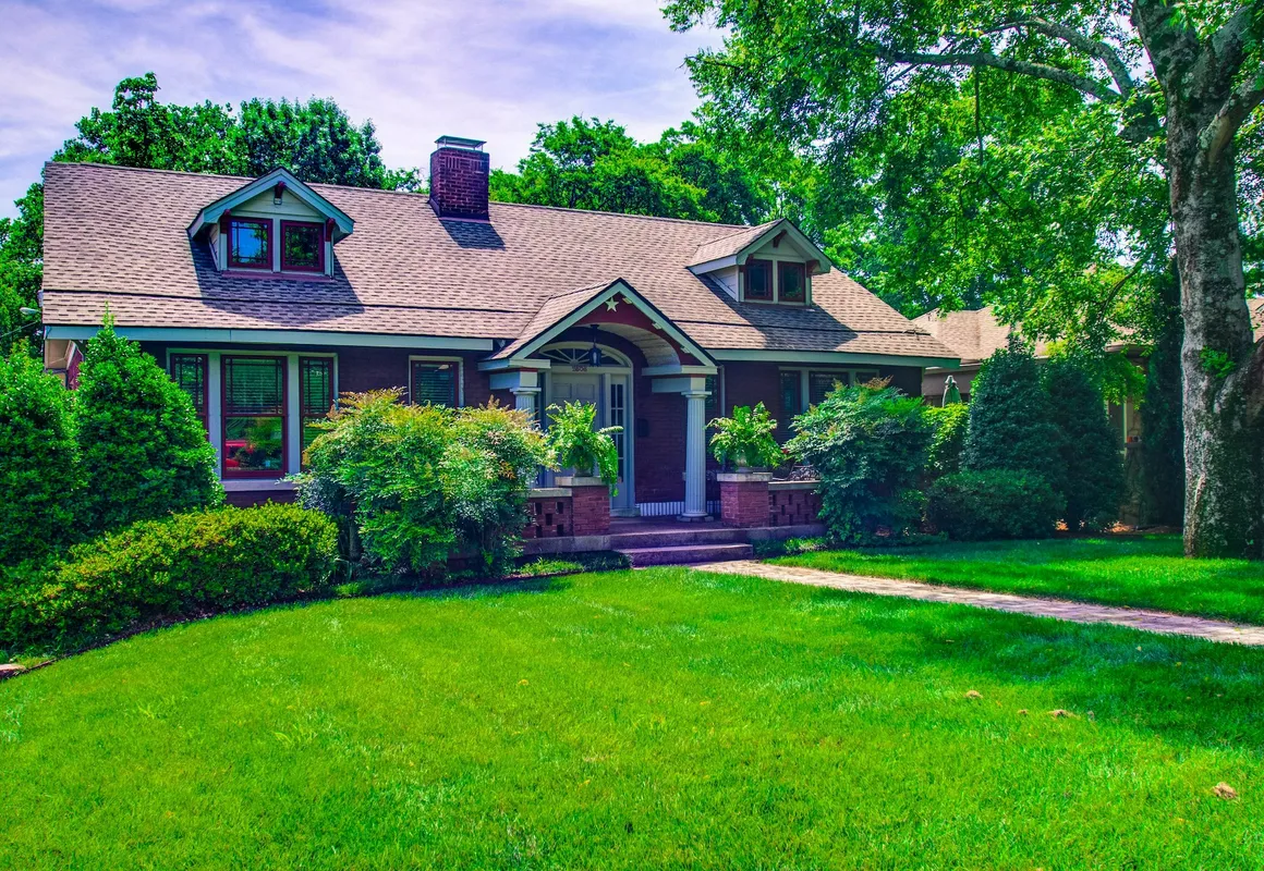 Belmont Blvd Bed and Breakfast hotel hero