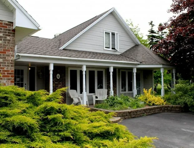 Mackenzie House B&B by Elevate Rooms hotel detail image 1