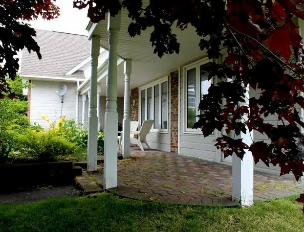 Mackenzie House B&B by Elevate Rooms hotel detail image 4