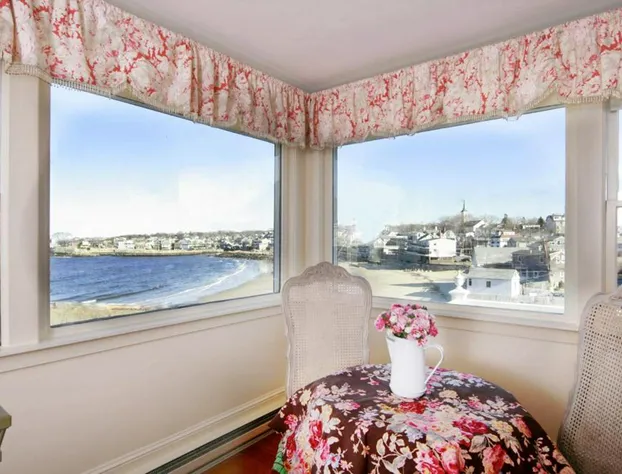 Beach & King Street Inn hotel detail image 4