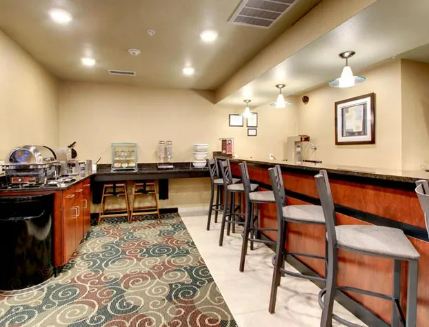 Cobblestone Inn & Suites hotel detail image 2