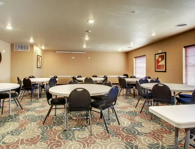 Cobblestone Inn & Suites hotel detail image 3