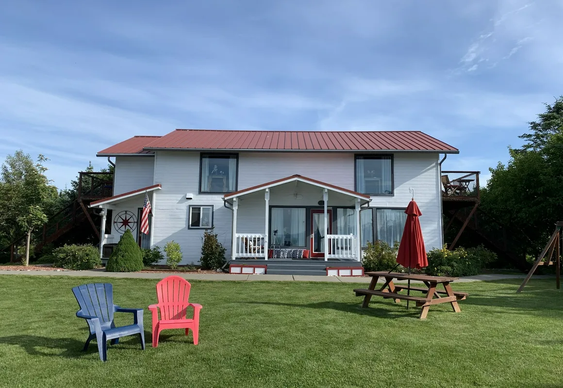 White House Inn on the Waterfront hotel hero