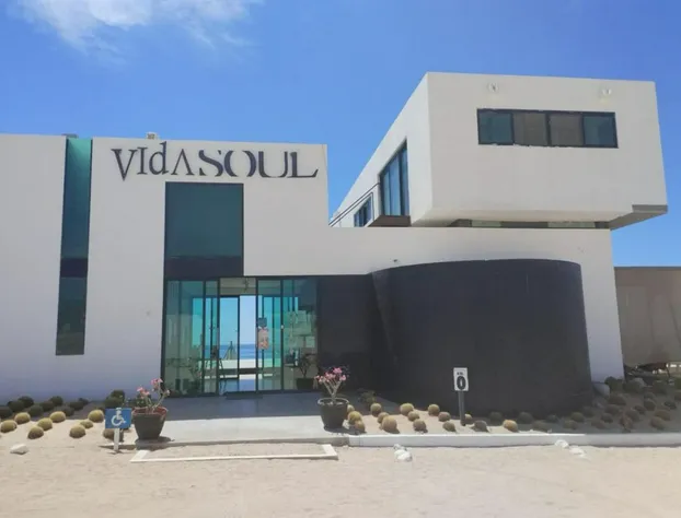 Vidasoul Hotel and Crossroads Country Club Restaurant hotel detail image 3