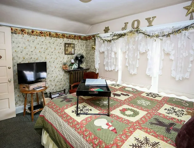 3rd Street Nest Bed & Breakfast hotel detail image 4