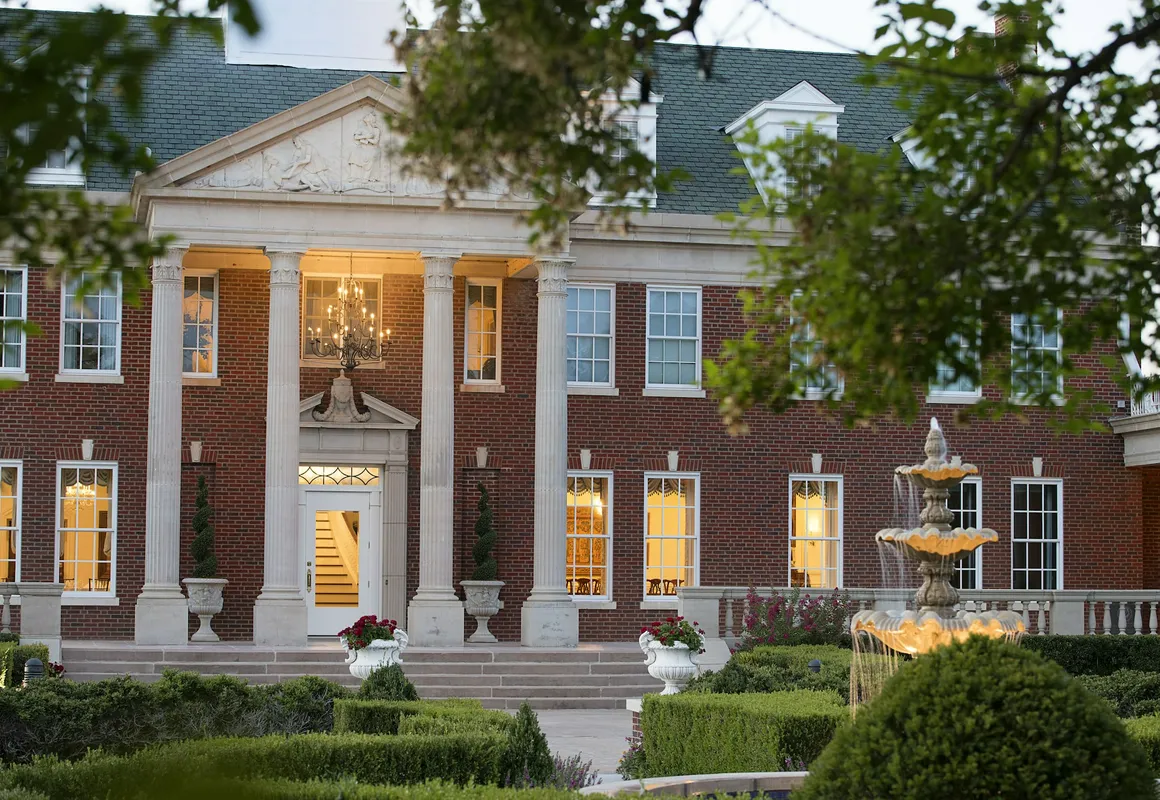 Dominion House hotel hero