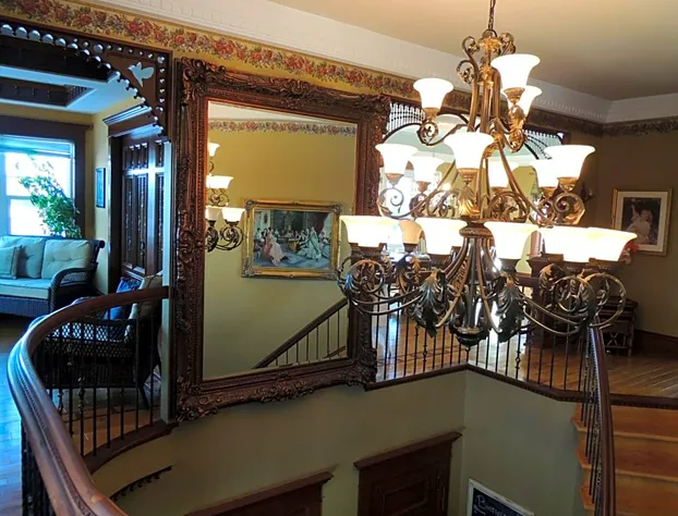 Écologe hotel detail image 3