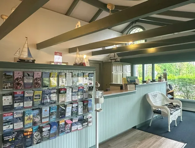 Green Harbor Waterfront Lodging hotel detail image 3