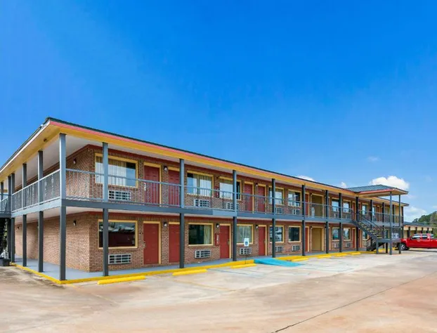 Econo Lodge Russellville hotel detail image 2