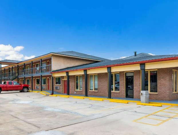 Econo Lodge Russellville hotel detail image 4