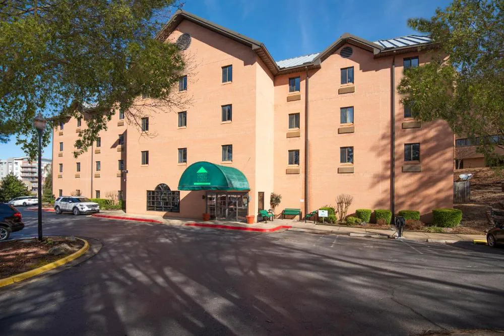 Guest Inn & Suites - Midtown Medical Center hotel hero