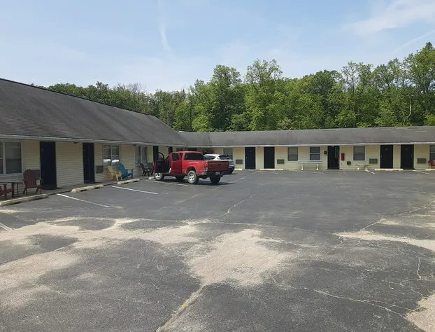 Hickory Shades Motel hotel detail image 1