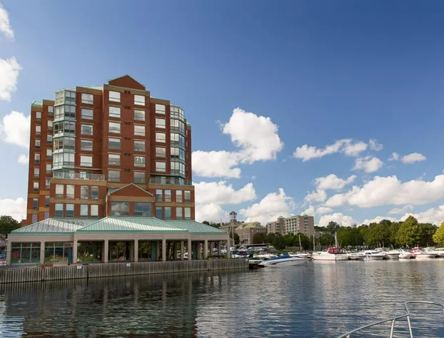 Sir Isaac Brock B&B Luxury Suites hotel detail image 2