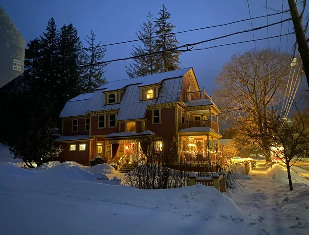 The Village Inn of Woodstock hotel detail image 1