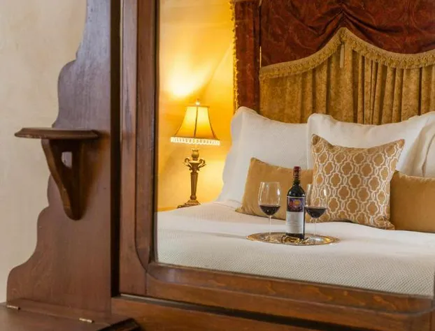 The Village Inn of Woodstock hotel detail image 3