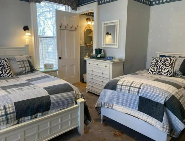 Amherst Inn hotel detail image 2